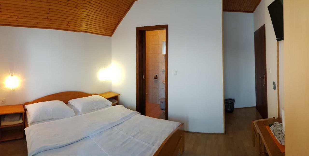 House Anamarija Hotel Seliste Dreznicko Bagian luar foto